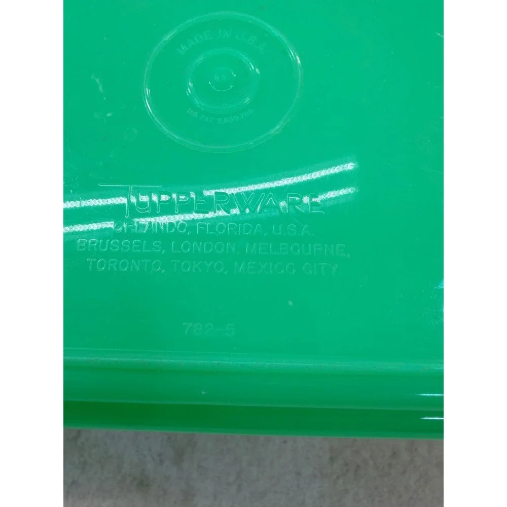 Vintage Tupperware Green Rectangular Storage Container 794-8 with Mint Lid USA